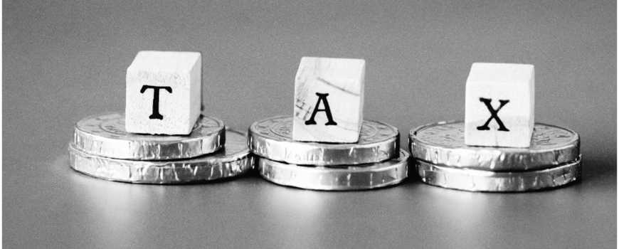 डोनाल्ड ट्रम्पले क्यानडाबाट अमेरिका आउने सामानहरूमा थप १० प्रतिशतले कर बढाउने योजना