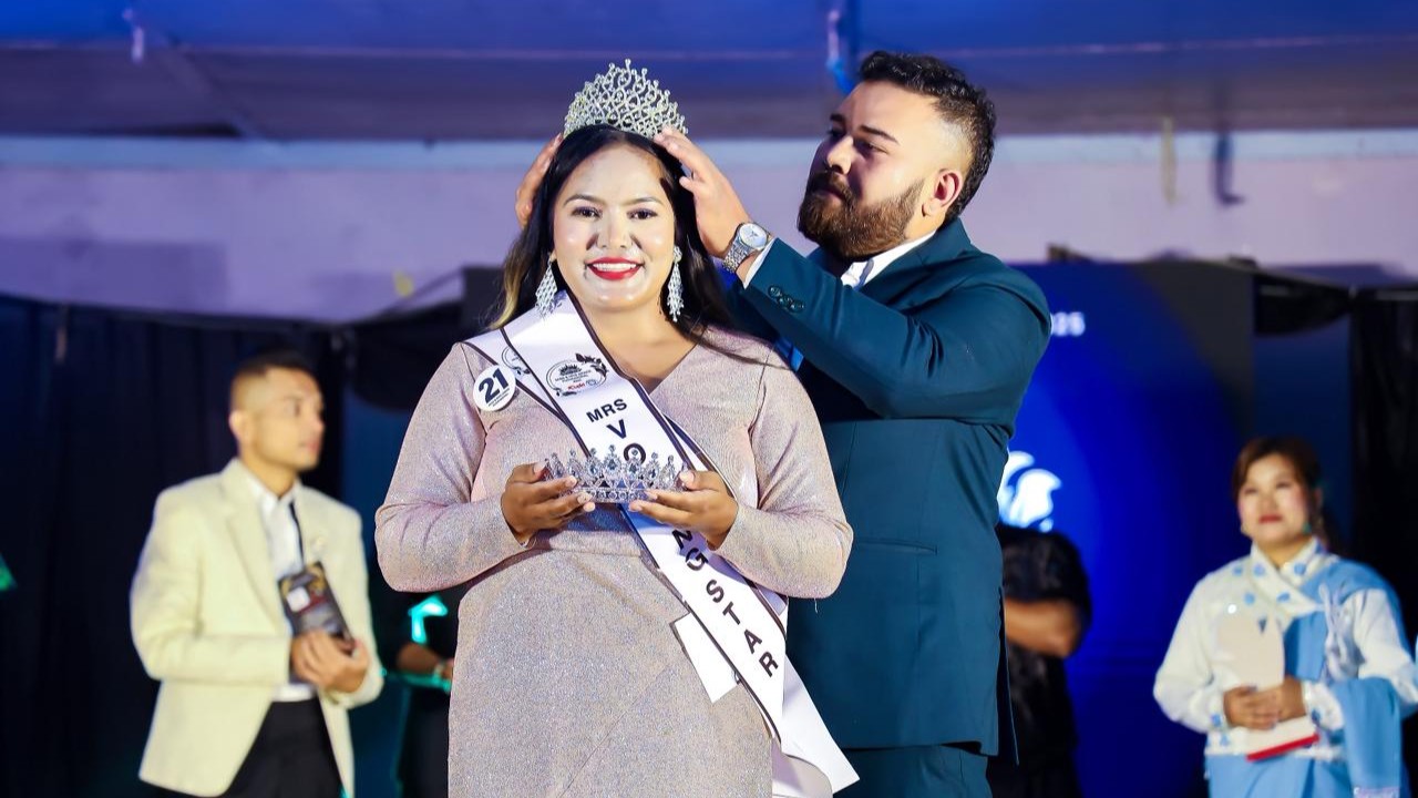 Miss and Misses Grace Purwanchal 2025 (9)