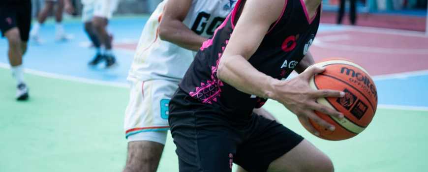 गाेल्डेन गेट र टाईम्स उपाधि हाेडमा