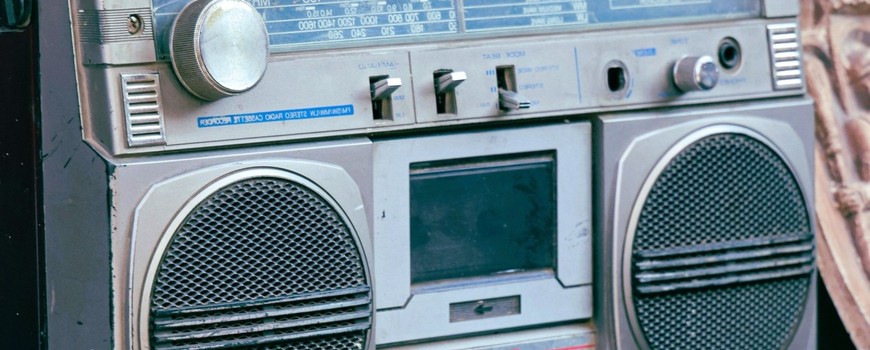 आज विश्व रेडियो दिवस, स्थापना देखिको रोचक तथ्य